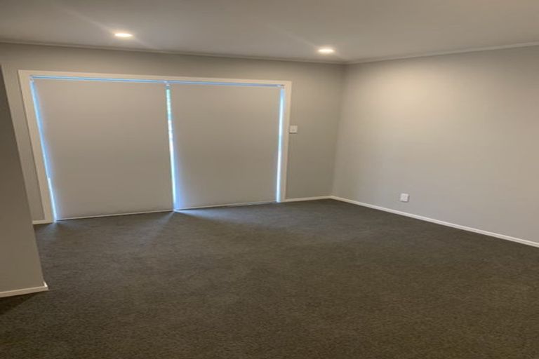 Photo of property in 19 Maude Street, Riverhead, 0820