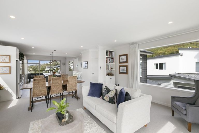 Photo of property in 98 Silverstream Road, Crofton Downs, Wellington, 6035