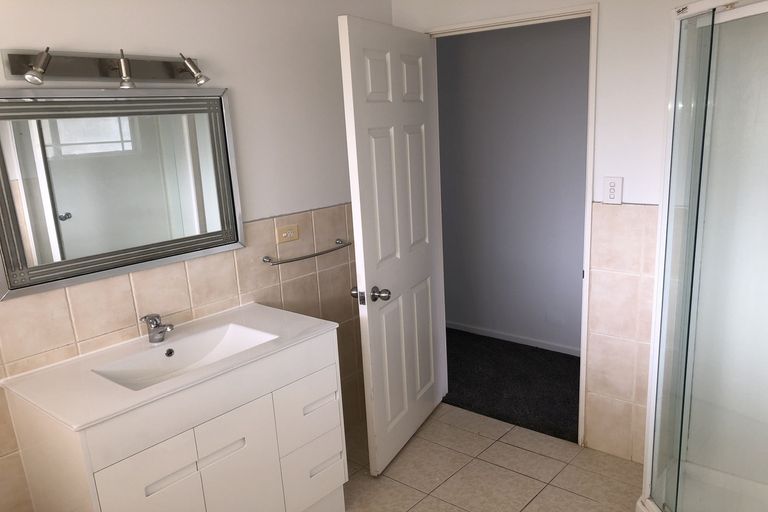 Photo of property in 291a Hobsonville Road, Hobsonville, Auckland, 0618