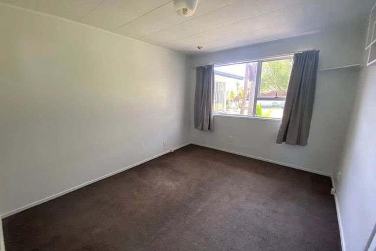 Photo of property in 13 Laser Place, Bayview, Auckland, 0629