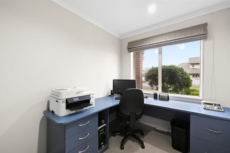 Photo of property in 1 Flora Way, Rototuna, Hamilton, 3210