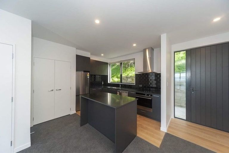 Photo of property in 13/52 High Street, Island Bay, Wellington, 6023