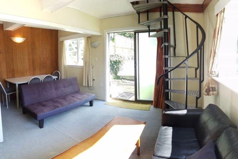 Photo of property in 75 Todman Street, Brooklyn, Wellington, 6021