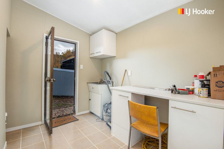 Photo of property in 23 Village Loop Road, Waipori Falls, Outram, 9073