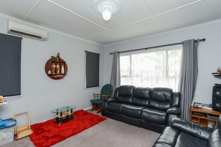 Photo of property in 1/907 Clive Street, Akina, Hastings, 4122