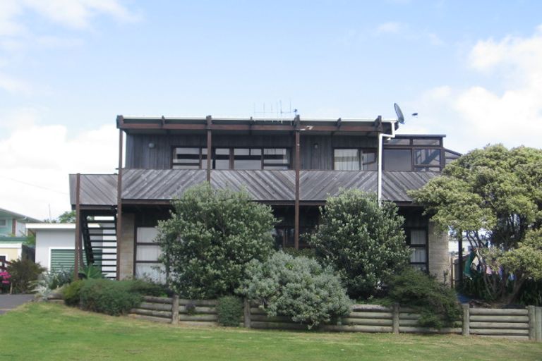 Photo of property in 62 Shaw Road, Waihi Beach, 3611