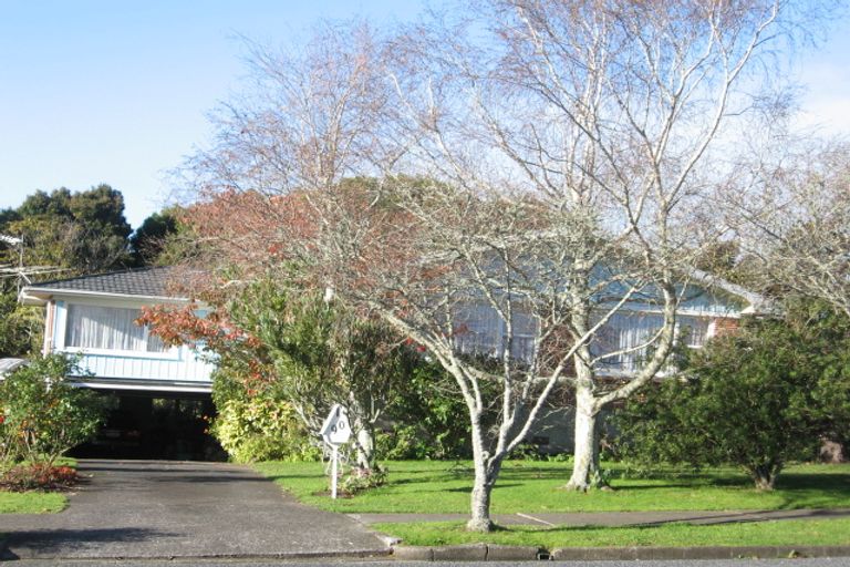 Photo of property in 90 Lawrence Crescent, Hillpark, Auckland, 2102
