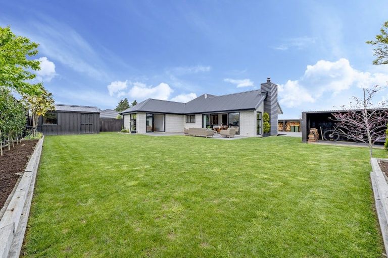 Photo of property in 17 Newbrook Terrace, Darfield, 7510