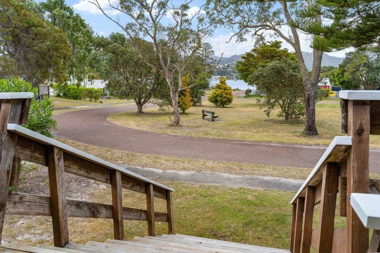 Photo of property in 33 Dunlop Drive, Pauanui, Hikuai, 3579