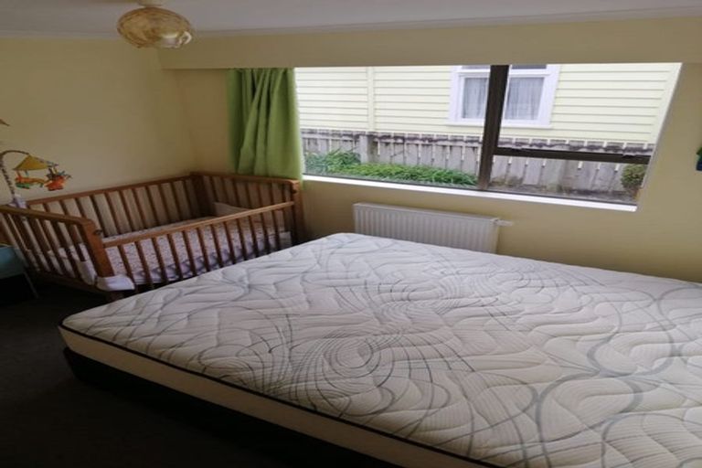 Photo of property in 54 Oroua Street, Eastbourne, Lower Hutt, 5013