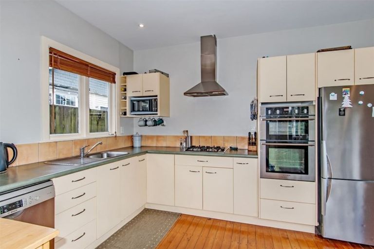 Photo of property in 12 Jacobs Street, St Albans, Christchurch, 8014