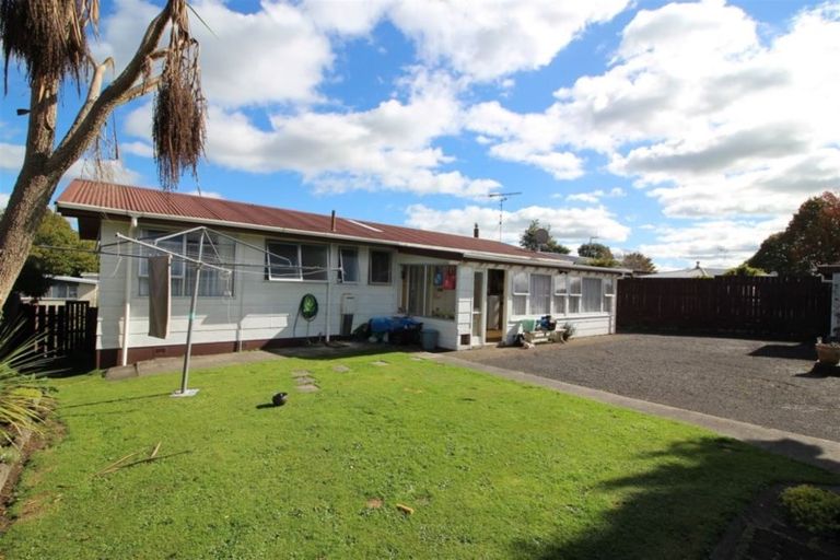 Photo of property in 9 Kupe Place, Tokoroa, 3420