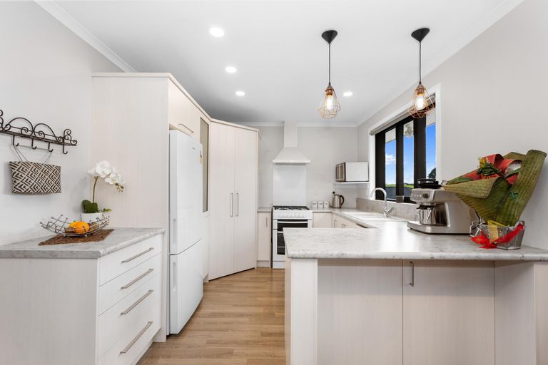 Photo of property in 16 Meadowview Drive, Morrinsville, 3300