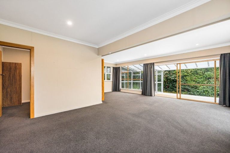 Photo of property in 15 Swansea Street, Hokowhitu, Palmerston North, 4410