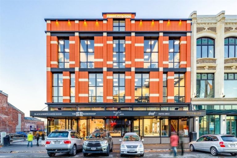 Photo of property in 177a High Street, Oxford, 7430