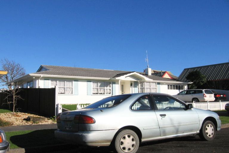 Photo of property in 27 Moyne Avenue, Milson, Palmerston North, 4414
