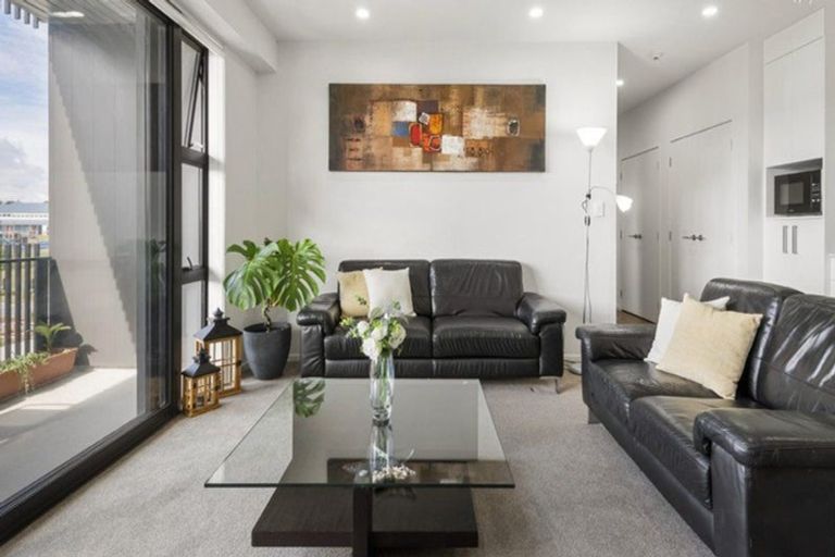 Photo of property in 102/38c Fraser Avenue, Northcote, Auckland, 0627