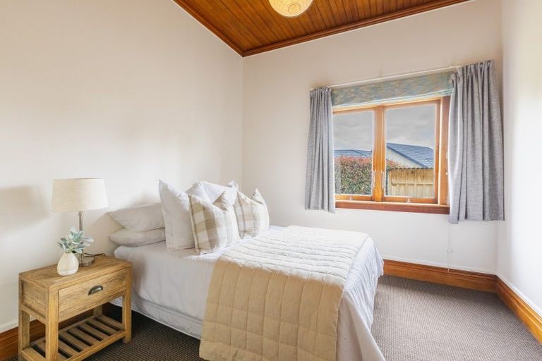 Photo of property in 59 Ferry Road, Clive, 4102