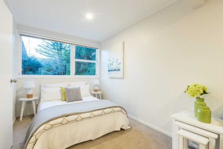 Photo of property in 176 Ti Rakau Drive, Pakuranga Heights, Auckland, 2010