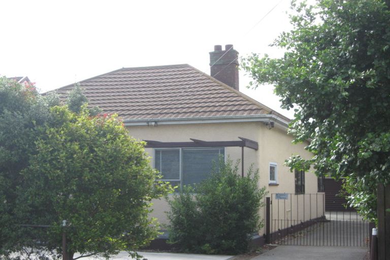 Photo of property in 35 Somerset Crescent, Spreydon, Christchurch, 8024