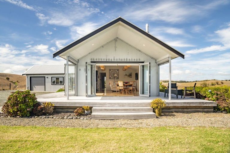 Photo of property in 241d Heatley Road, Whakapirau, Maungaturoto, 0583
