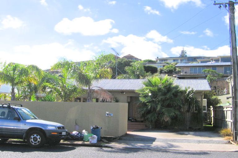 Photo of property in 56a Hattaway Avenue, Bucklands Beach, Auckland, 2012
