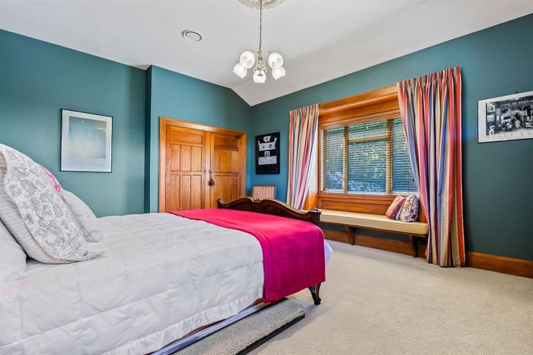 Photo of property in 7 Thorrington Road, Cashmere, Christchurch, 8022