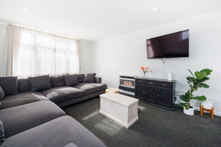 Photo of property in 12 Rata Street, Roslyn, Palmerston North, 4414