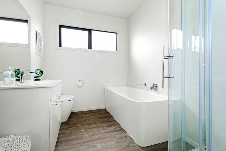 Photo of property in 18c Kairimu Street, Stokes Valley, Lower Hutt, 5019