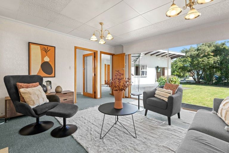 Photo of property in 24 Victoria Street, Carterton, 5713