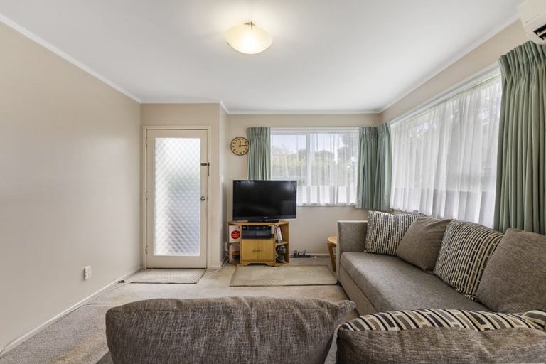 Photo of property in 1/103 Pigeon Mountain Road, Half Moon Bay, Auckland, 2012
