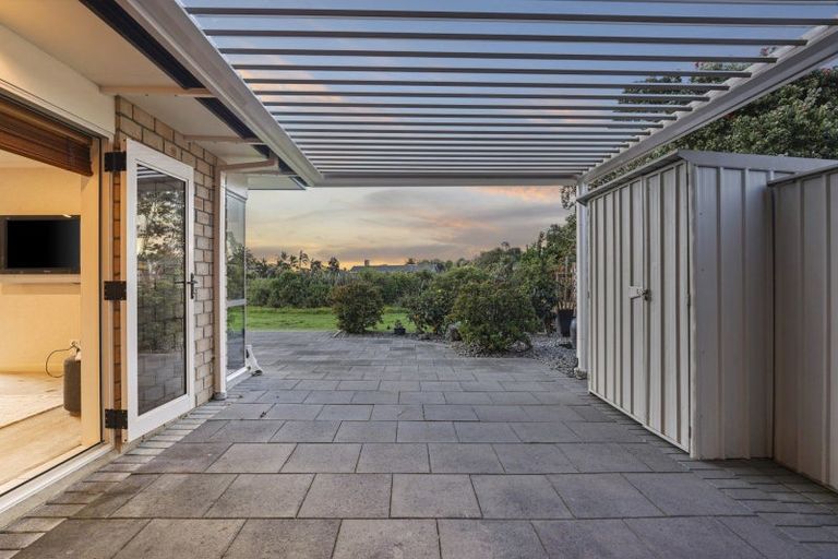 Photo of property in 73 Oriental Parade, Papamoa Beach, Papamoa, 3118