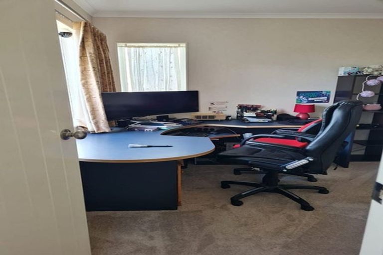 Photo of property in 51 Chateau Rise, Flat Bush, Auckland, 2016