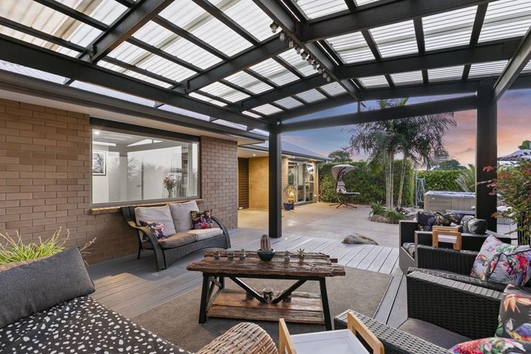 Photo of property in 37 Falcon Drive, Welcome Bay, Tauranga, 3112