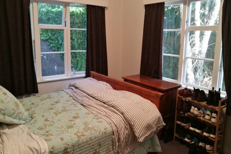 Photo of property in 5 Harland Street, Brooklyn, Wellington, 6021