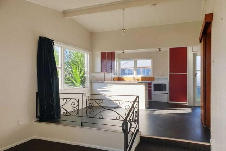 Photo of property in 51 Liverpool Crescent, Flaxmere, Hastings, 4120