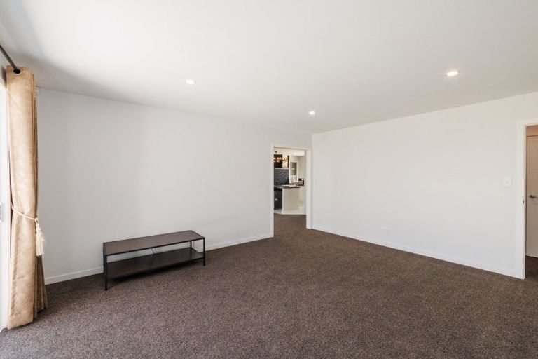 Photo of property in 47 Atlantic Drive, Fitzherbert, Palmerston North, 4410