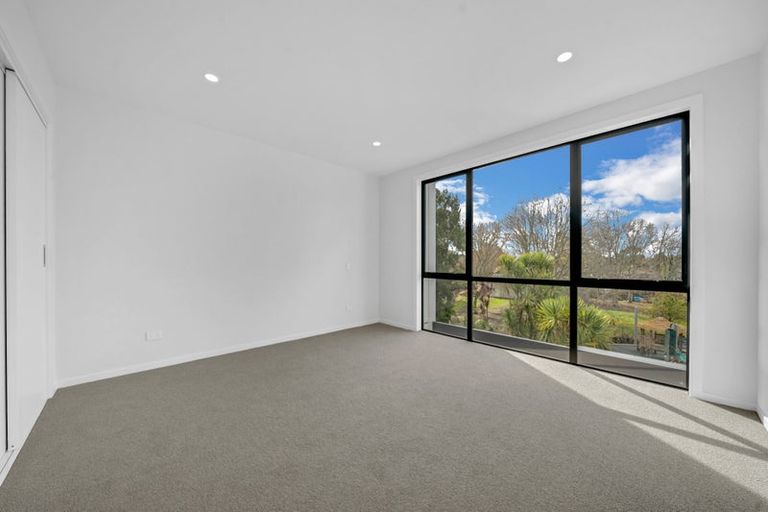 Photo of property in 7c Agincourt Street, Glenfield, Auckland, 0629