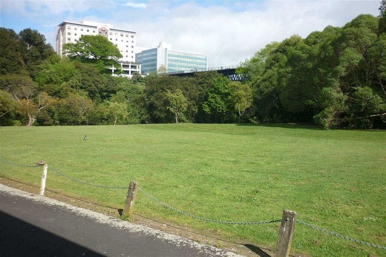 Photo of property in 5/33 Opoia Road, Hamilton East, Hamilton, 3216