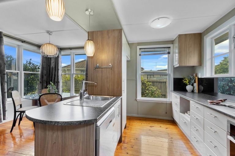 Photo of property in 39 Bellbrook Crescent, Shirley, Christchurch, 8013