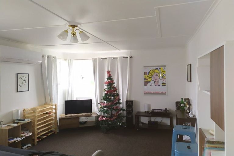 Photo of property in 16 Milford Avenue, Calton Hill, Dunedin, 9012