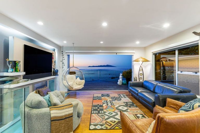 Photo of property in 7 Ocean Parade, Pukerua Bay, 5026