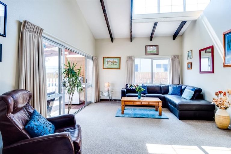 Photo of property in 109 North Shore Road, Eskdale, Napier, 4182