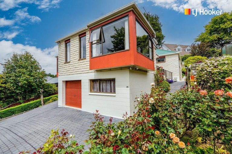 Photo of property in 71 Glenross Street, Glenross, Dunedin, 9011