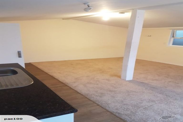 Photo of property in 25 Adams Road, Manurewa, Auckland, 2102