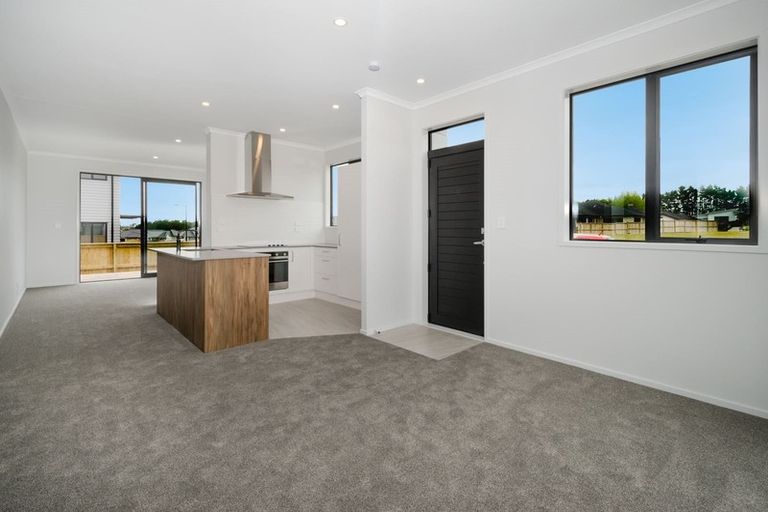 Photo of property in 21a Nellie Drive, Kumeu, 0810