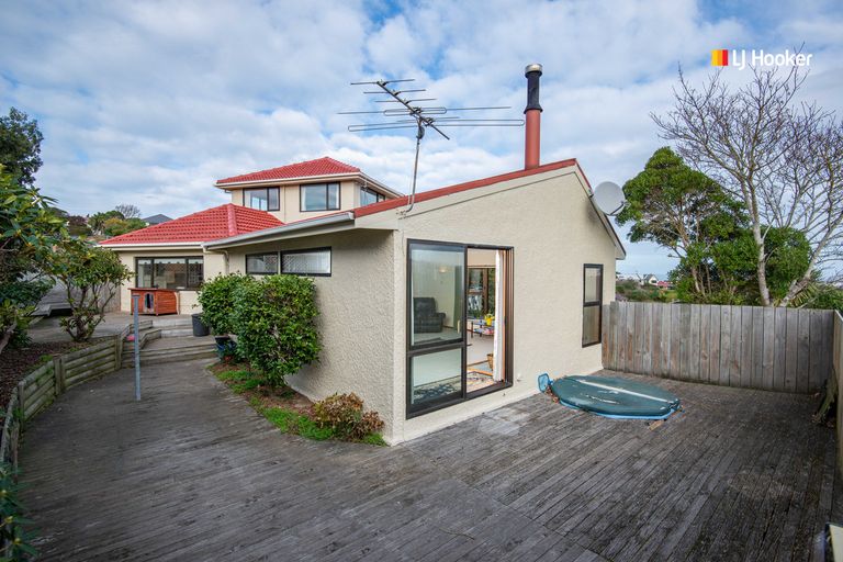 Photo of property in 39 Shandon Road, Vauxhall, Dunedin, 9013