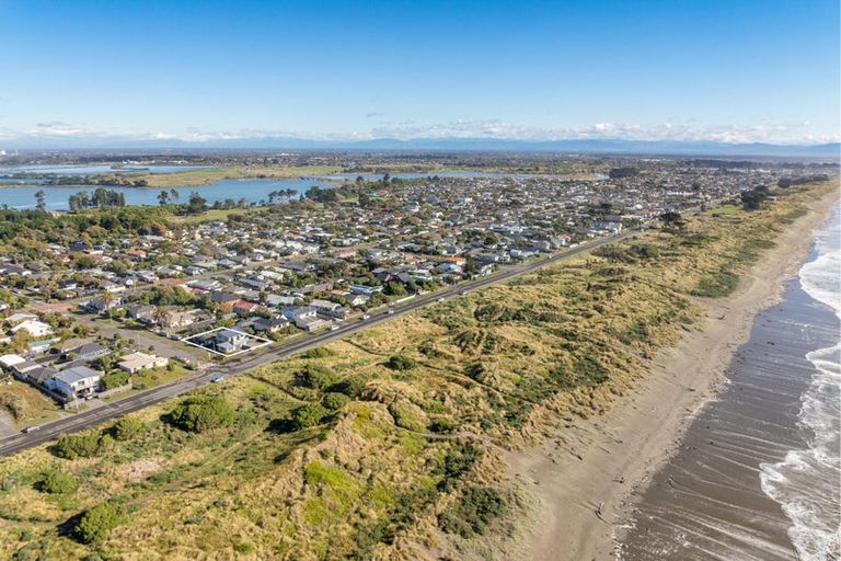 Photo of property in 2 Jellicoe Street, South New Brighton, Christchurch, 8062