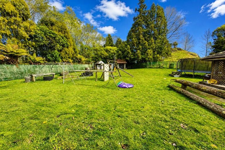 Photo of property in 1 Turoa Street, Mamaku, 3020