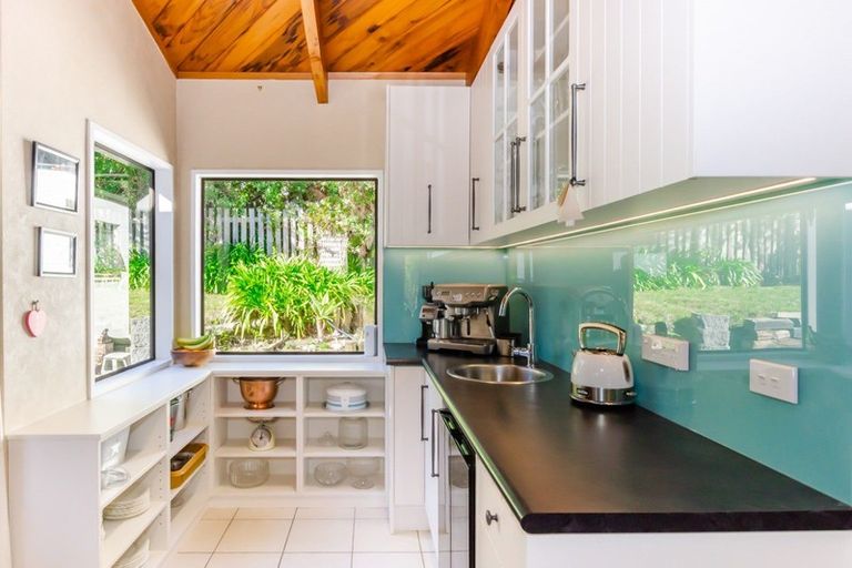 Photo of property in 167 Huia Street, Waikanae, 5391